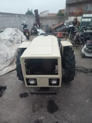 Tractor Pascuali 983