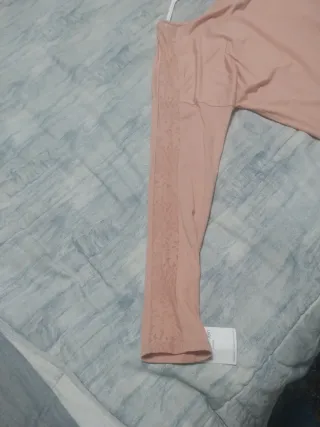 Suéter rosa de manga larga para mujer