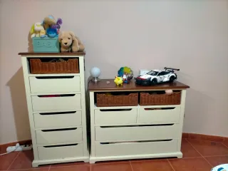 Dormitorio infantil con dos camas