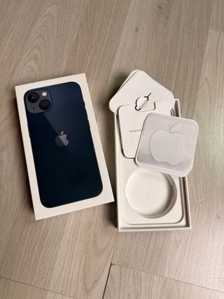 iPhone 13 128GB + Accesorios