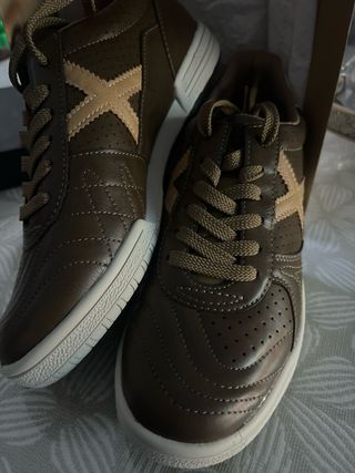 Zapatillas Munich Marrones y Beige