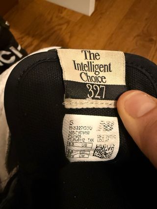 Zapatillas New Balance 327 Negro/Gris