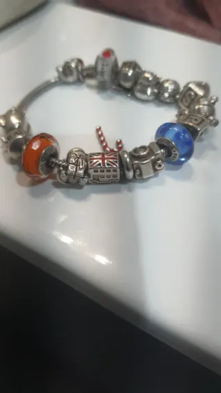 Collar Pandora y charms