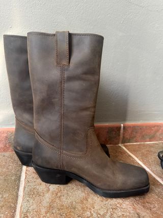 Bota cowboy Zara piel marrón sin estrenar talla 39