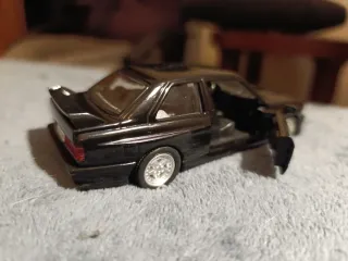 BMW M3 E30 Escala 1:36