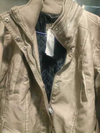 Chaquetón largo beige talla 44