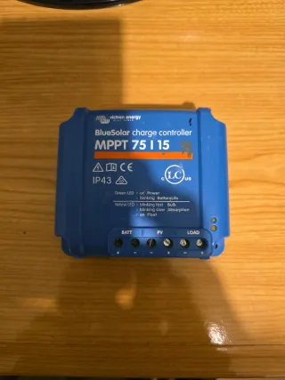 Victron Energy BlueSolar MPPT 75|15