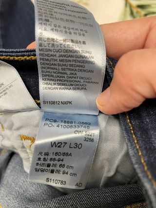 Levi's 711 Skinny Talla 27 Largo 30