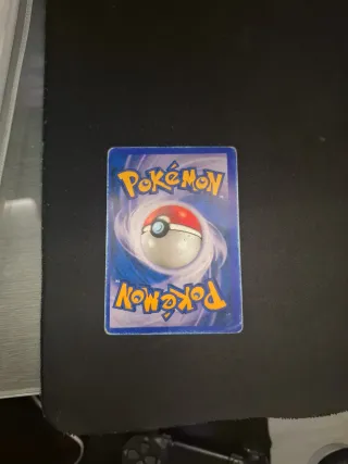 Carta Pokemon Urshifu Golpe Fluido V