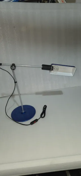 Lámpara Veneta Lumi azul y plateada