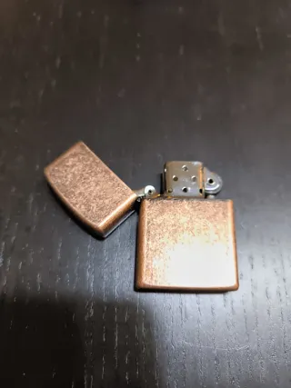 4 accendini tipo Zippo