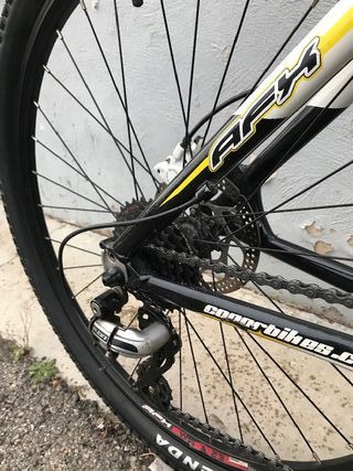 Bicicleta MTB marca AFX Conor 26" talla S