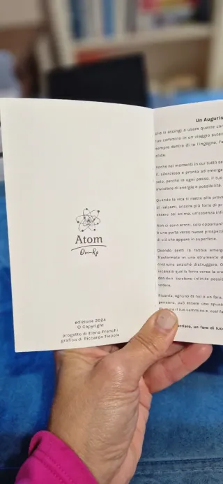 Carte Atom Om-Ra