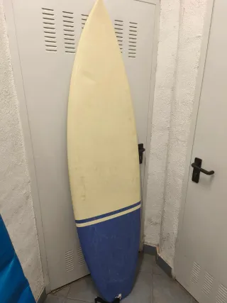 Tabla de surf restaurada