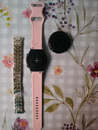 Xiaomi Watch S1 - con varias correas.