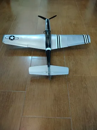 Avión RC Mustang