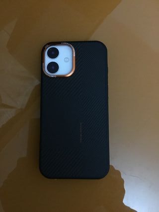 Funda iPhone 16 Plus Fibra Carbono con Magsafe