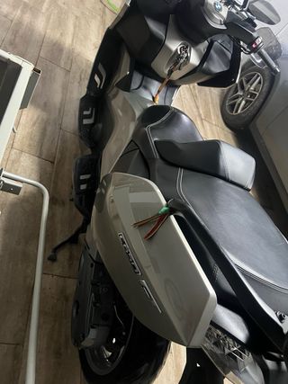 BMW C650gt Muy Cuidada
