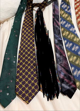 Liquidación corbatas – lotes baratos