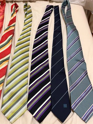 Liquidación corbatas – lotes baratos
