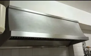 Campana extractora con motor