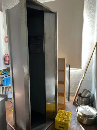 Campana extractora con motor