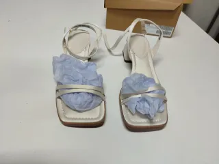 Sandalias ASOS blancas tacón bajo