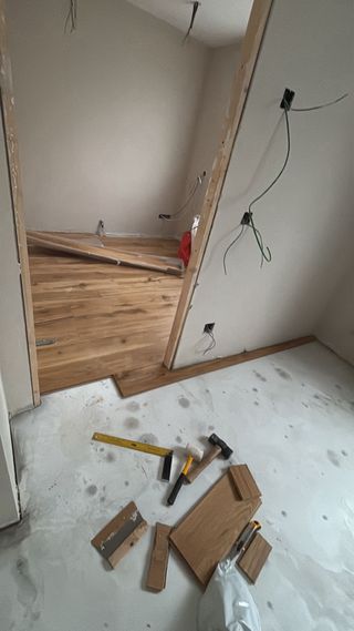 Instalación de tarimas de madera