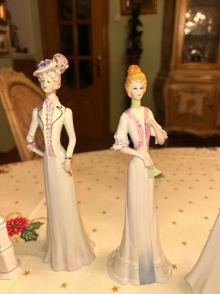 Figuras de porcelana Carlos, con 6 bases