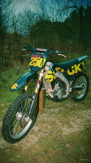Suzuki RMZ 250