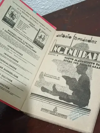 Libro escolar antiguo Ingenuidades