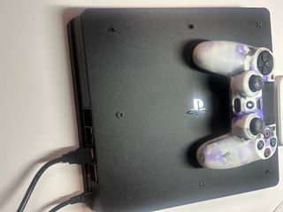 PS4 slim (PlayStation 4) Negra + 1 Mando “ofertón”