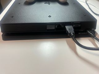PS4 slim (PlayStation 4) Negra + 1 Mando “ofertón”