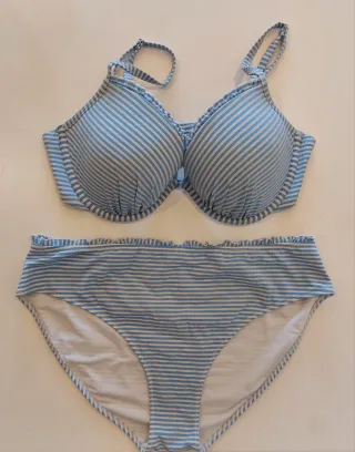 Bikini H&M Rayas Azul/Blanco Talla 85D