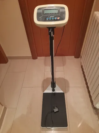 Báscula Asimed Electrónica Corporal