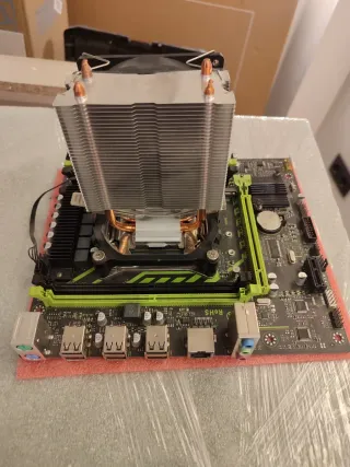 Placa Mãe X99 com Cooler e  Xeon2680