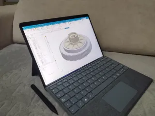 Surface Pro 9 i7 16GB RAM 1TB SSD