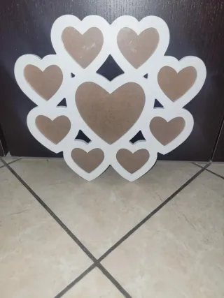 Cornice portafoto a cuori bianca
