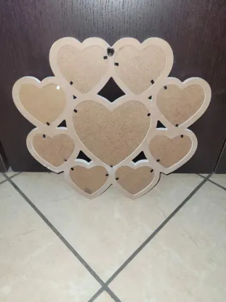 Cornice portafoto a cuori bianca