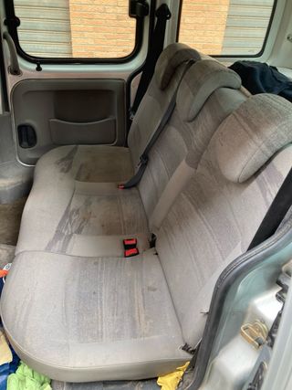 Renault Kangoo 2004 con remolque