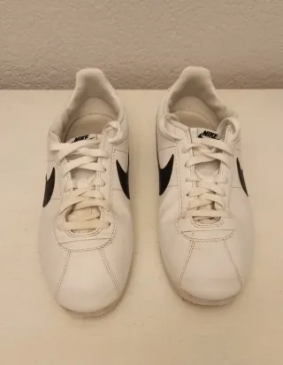 Nike Cortez Blancas y Negras