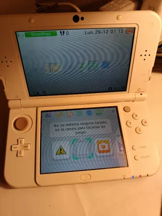 Nintendo 3DS XL Blanca + Accesorios