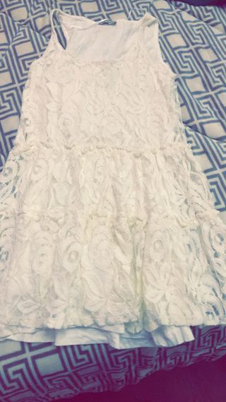 Vestido blanco de encaje