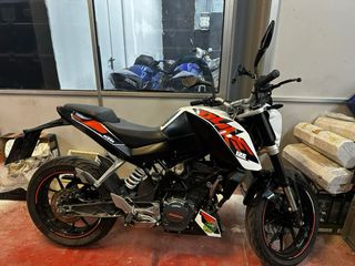 KTM Duke 2016 - 20.000 km - Escape Arrow