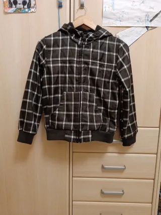 Chaqueta niño cuadros con capucha