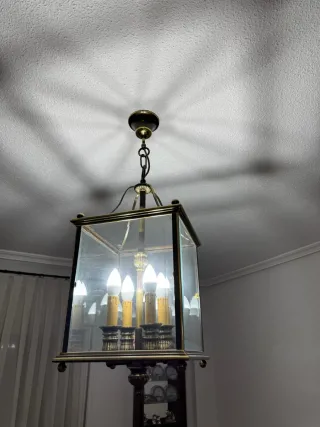Lámpara, farol de cristal y latón