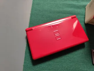 Nintendo DS Lite Roja + Caja