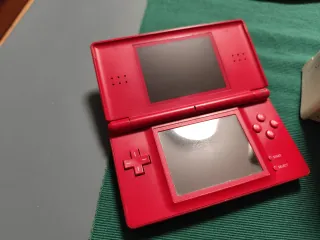 Nintendo DS Lite Roja + Caja
