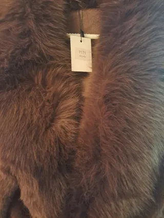 Abrigo pelo marrón nuevo talla única