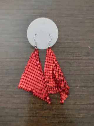 Pendientes rojos efecto cortina